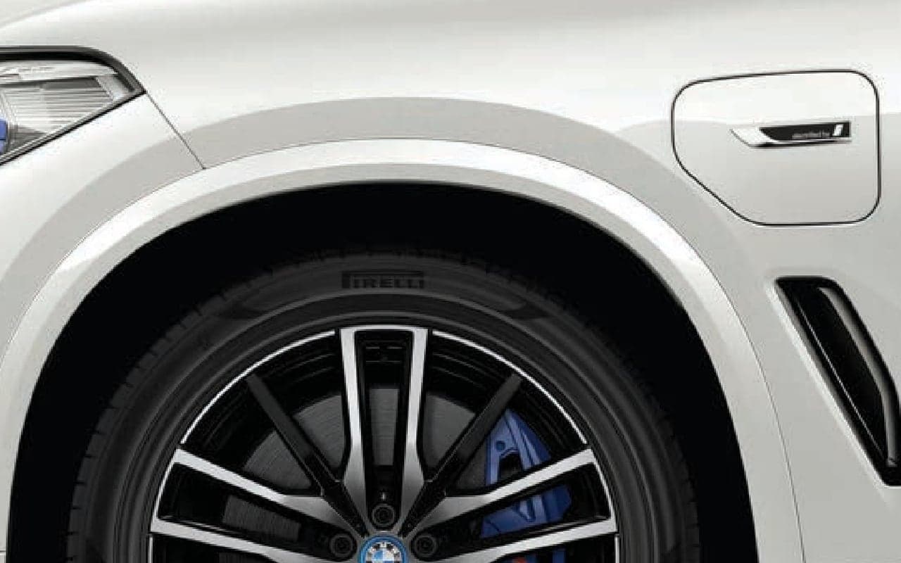 SUV and 4x4 tire